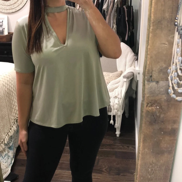 Fab’rik size large sage green choker neck top - Picture 1 of 5